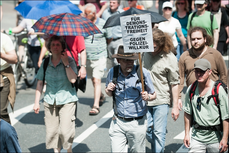 Blockupy Frankfurt - Protest gegen Polizeiaktion