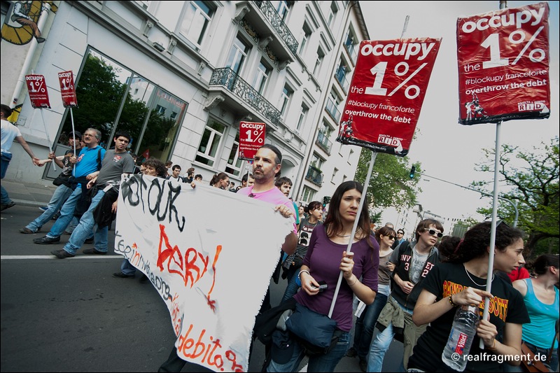 Blockupy FFM: Über 20.000 gegen Finanzkrisenpolitik