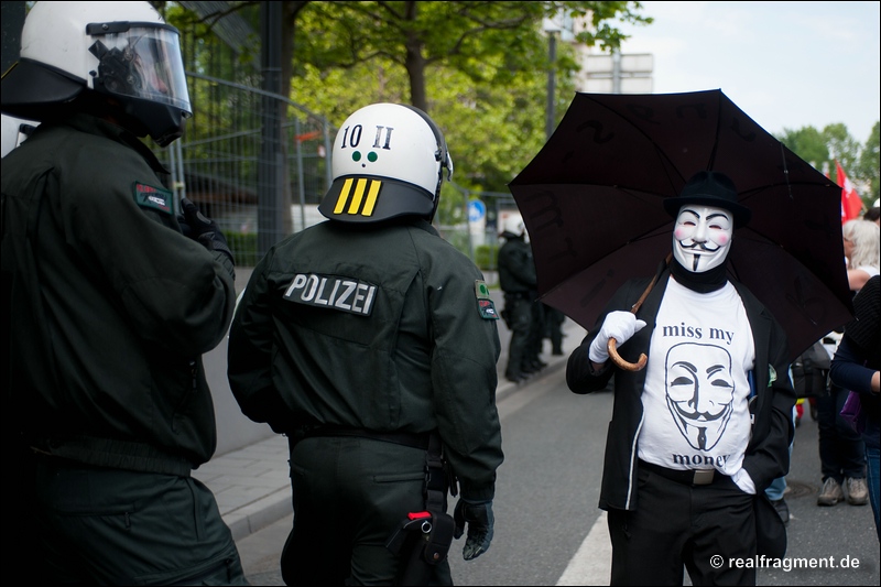 Blockupy FFM: Über 20.000 gegen Finanzkrisenpolitik