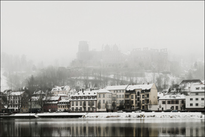 Winterfarben Heidelberg: Schloß, Neckar