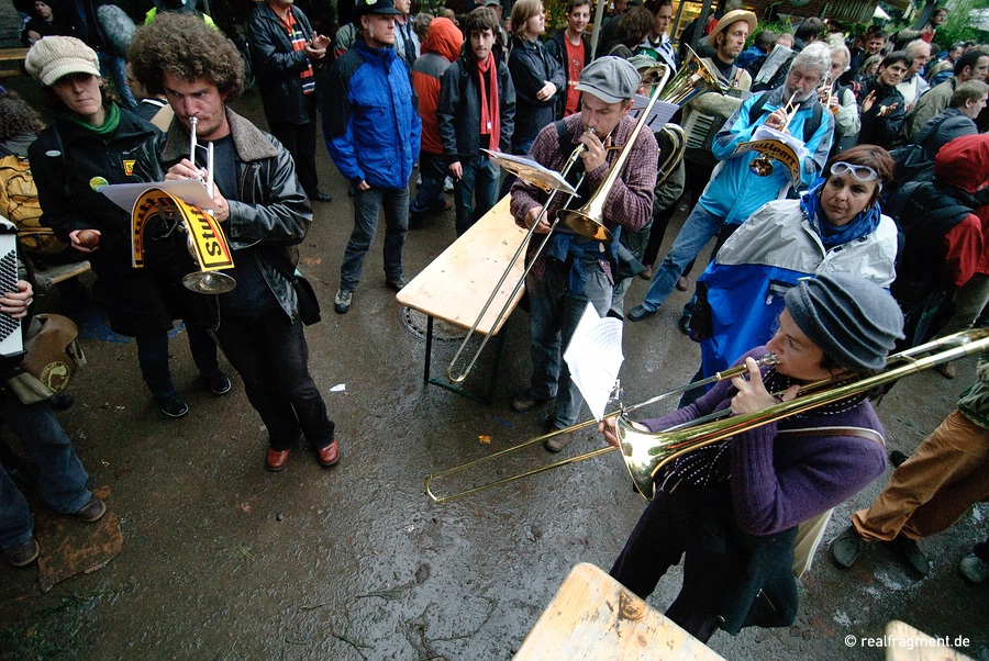 A group of musicians is supporting the protesters